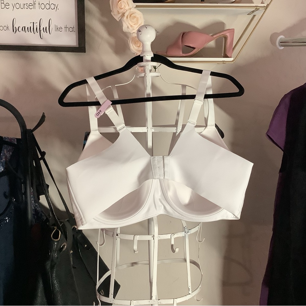 White Perfectly Smooth Bali Bra size 44D - Picture 5 of 6